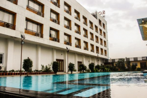 Гостиница Solitaire Hotel And Resorts  Удджайн